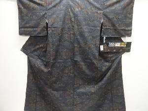 未使用品　幾何学に華紋織り出し本場泥大島紬着物(5マルキ)